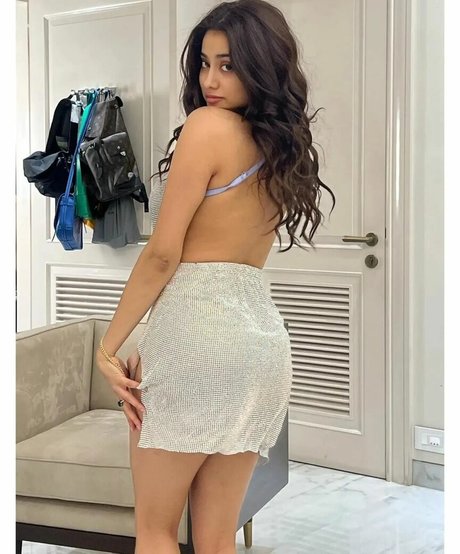 Janhvi Kapoor erwachsene nackten bilder