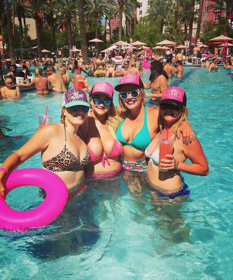 BlondiePomie kunst top archiv