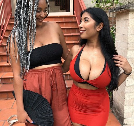 yoga asiatische onlyfans erwachsene sex fotos