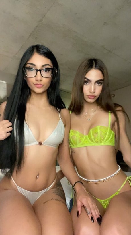 Hot Tottie model erotische archiv