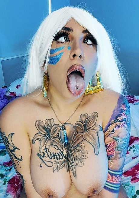 miss poizon akt pornostar bild