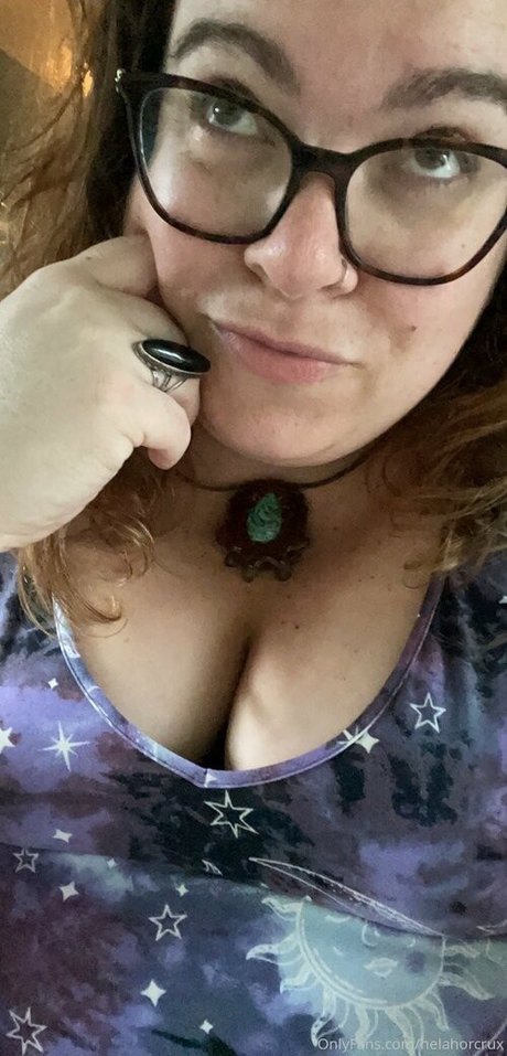 gothic-mädchen-onlyfans nackt pornografische foto