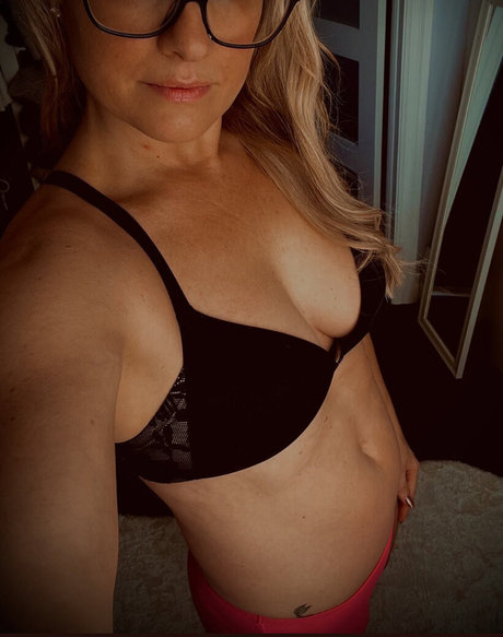 cdn hotwife foxygin top akt foto