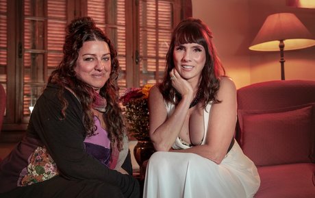 Nicole Puzzi nackt kunst bilder