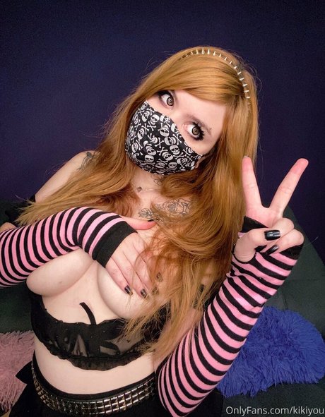 Kikiyou top sexy fotos