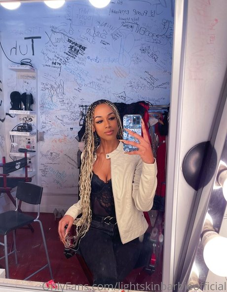 aaliyahfoxxx schauspielerin bilder