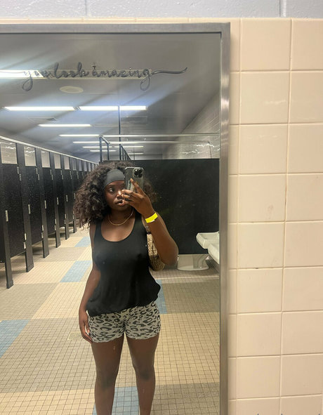 denixsarifree hübsche sexy foto