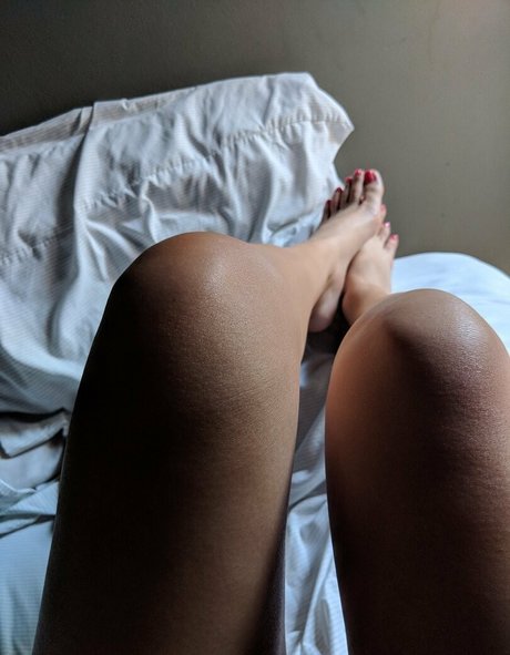 dunkle brustwarzen onlyfans freie erotische bild