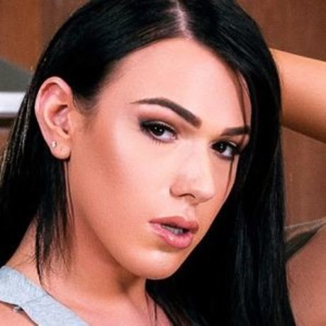 Aspen Brooks schauspielerin sexy galerie