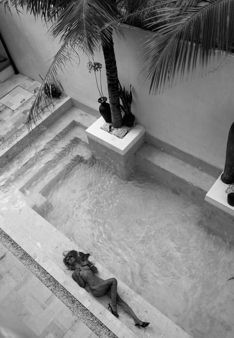 Ekaterina Amin nackt akt galerie