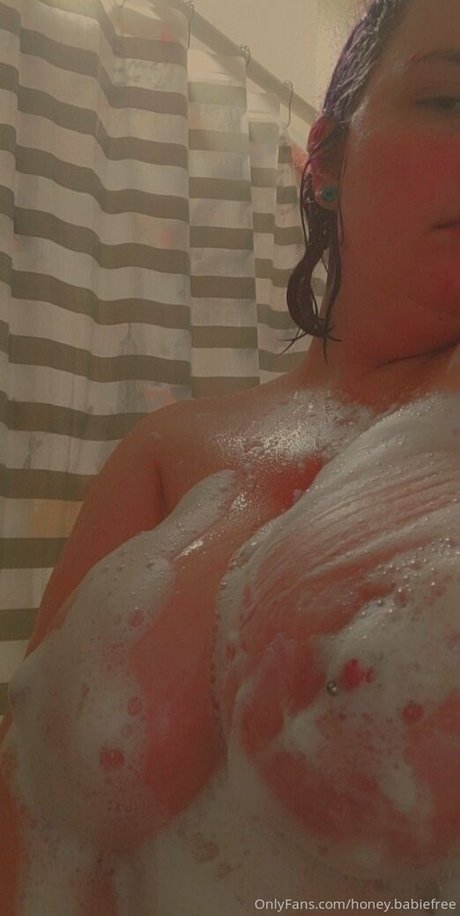 vollbusige rothaarige onlyfans nacktheit erwachsene foto