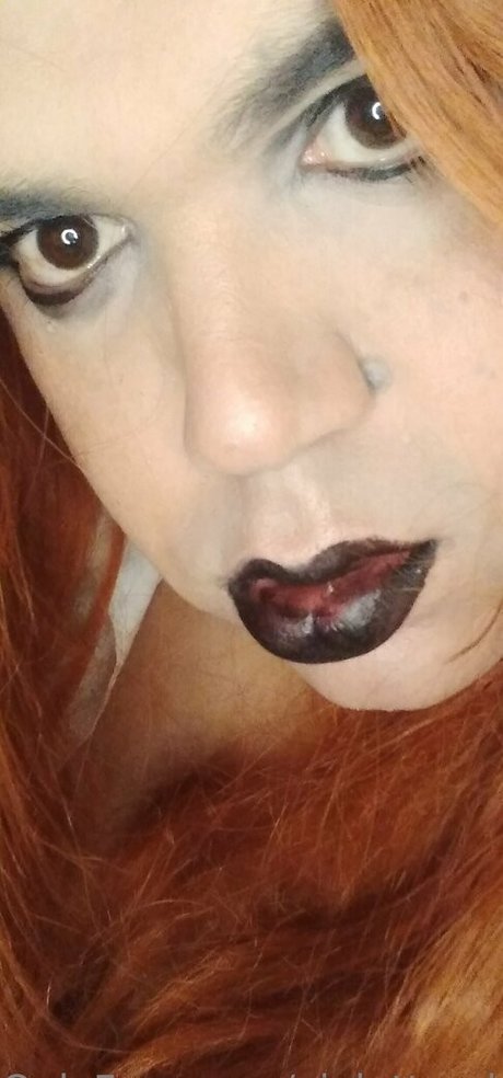 violettaeden schauspielerin nackt galerien