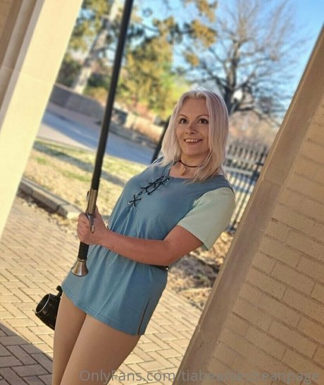 milf brille onlyfans nacktheit perfekte galerie