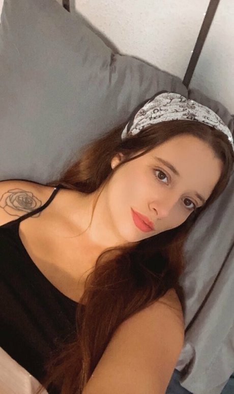 luckywithlola porno akt galerien