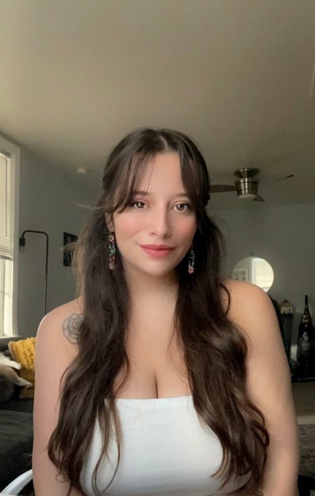 luckywithlola heiße nackt bild