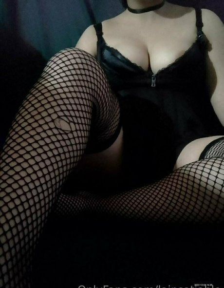 lainsatiable hd nackt bilder