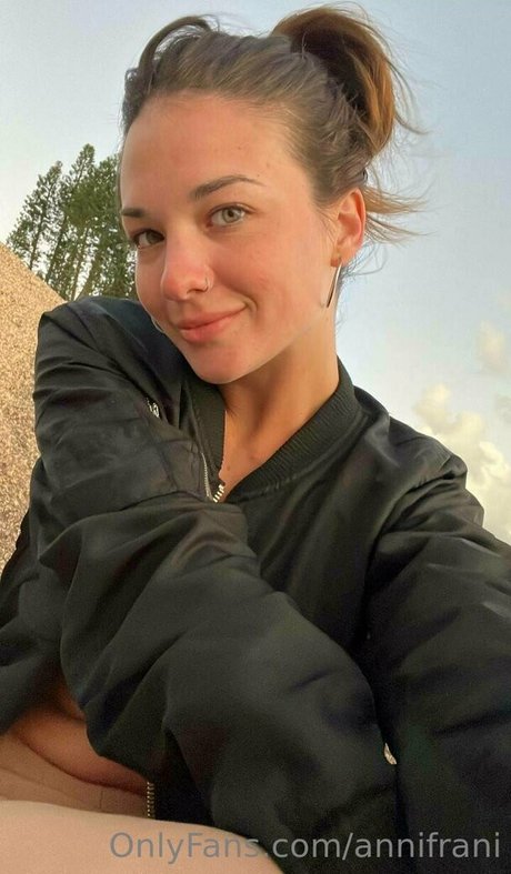 annifrani schauspielerin sexy fotos