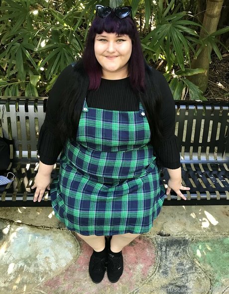 scarletlabellefree model kunst archiv