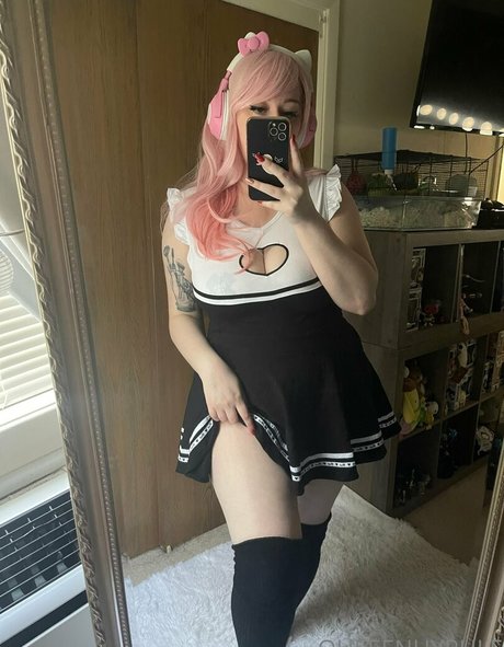 queeenhyrule erwachsene pornostar foto