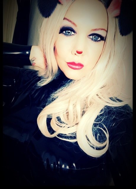 latexkittyxxx Bilder