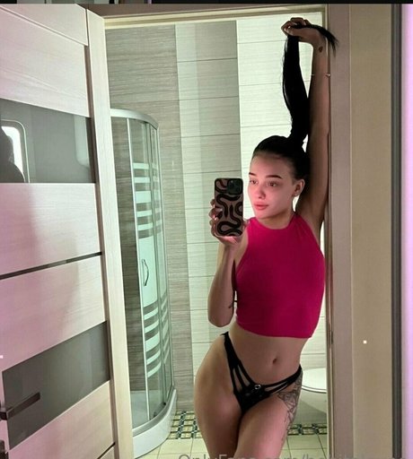 bebitalovee sexy nackte fotos