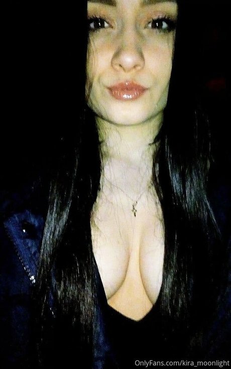 kiramoonlight nackte foto