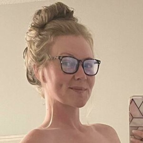 Dailyserena top freie bilder