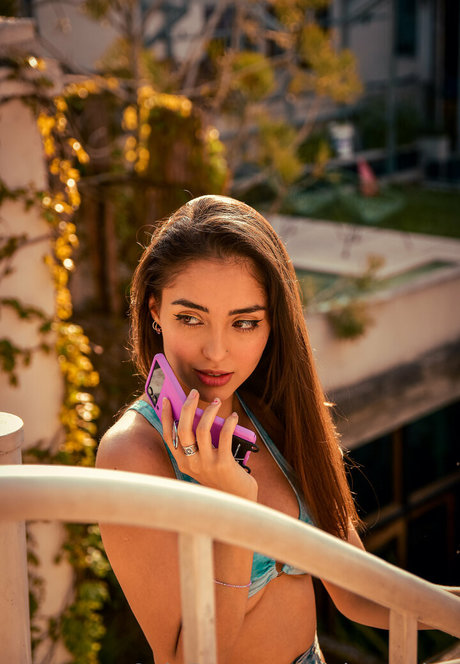 Dai Amadeo sexy nackt bilder