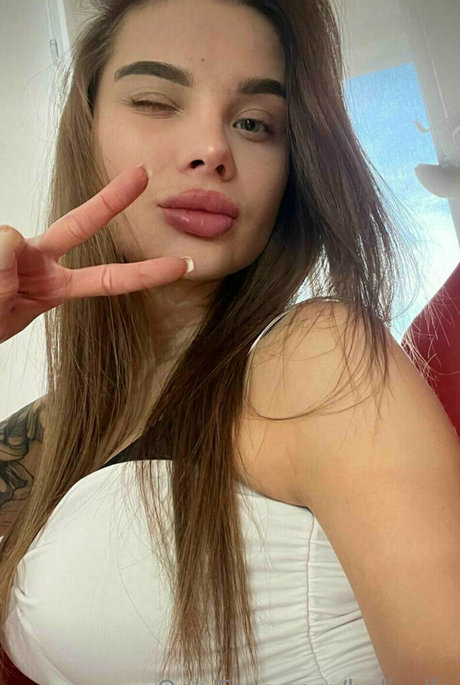 bella lla erotische pornostar bild