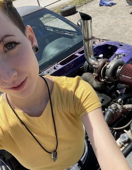 Alieninara erwachsene pornographische foto