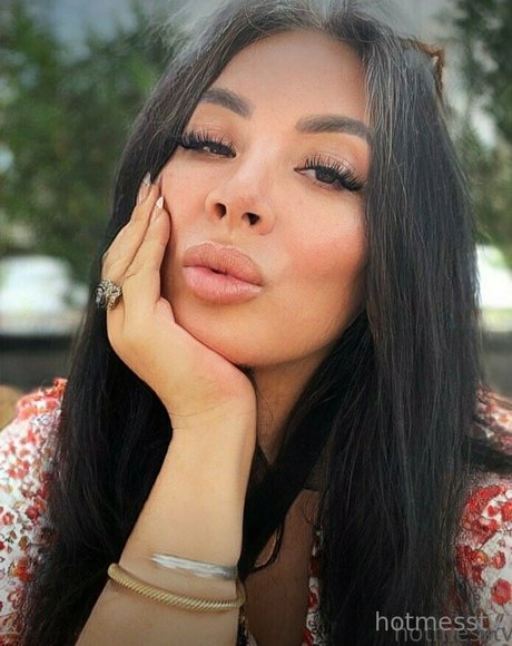 hotmesstv pornostar nacktheit bilder