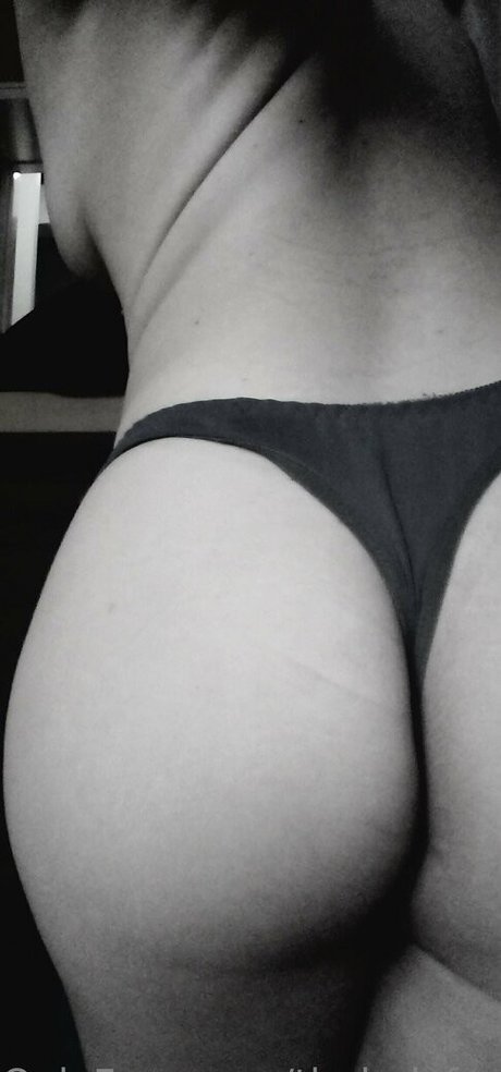 fansly onlyfans heiße nacktheit bilder