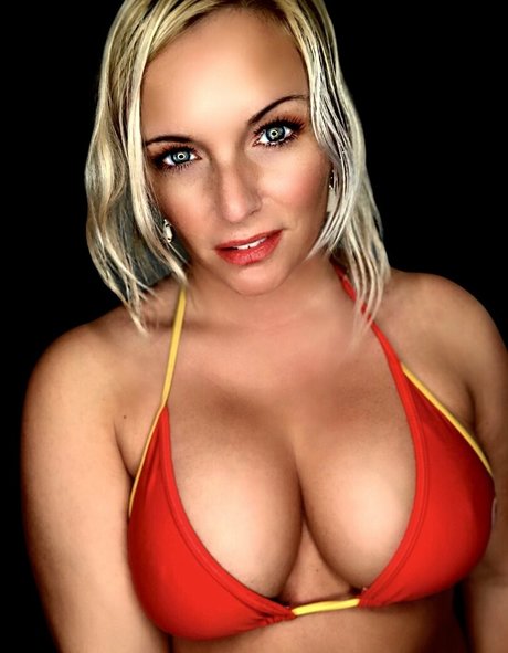 realelizajayne nackt hübsche foto