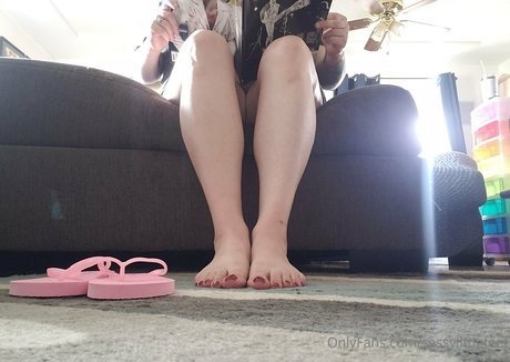 sassylittlefeet porno heiße bilder