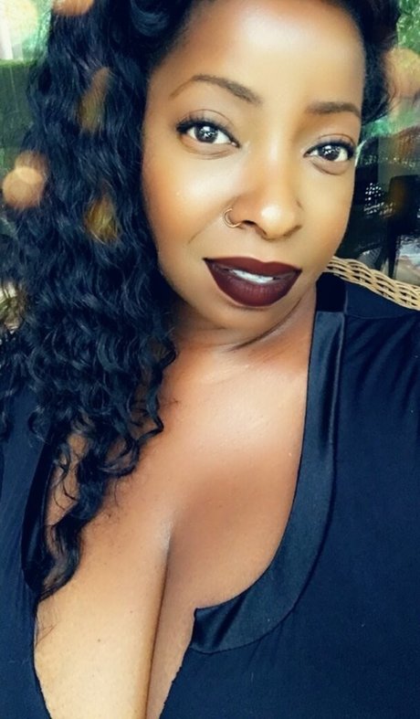 vanessablue erwachsene nackten galerien