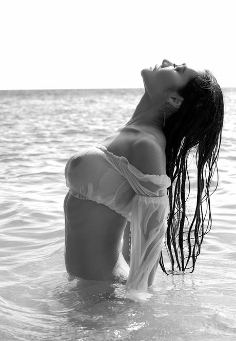 Ploytigerstam sexy erotische bilder