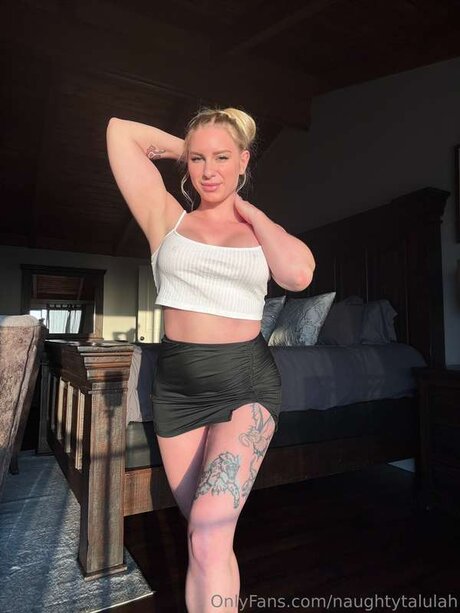 bikini ginger onlyfans kunst exklusive foto