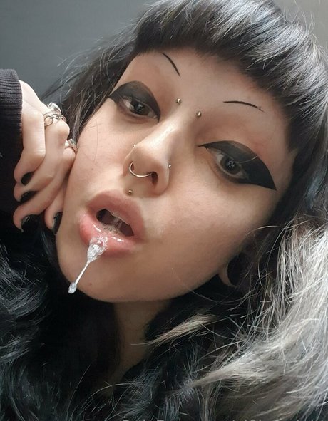 vi0let night heiße nackte foto