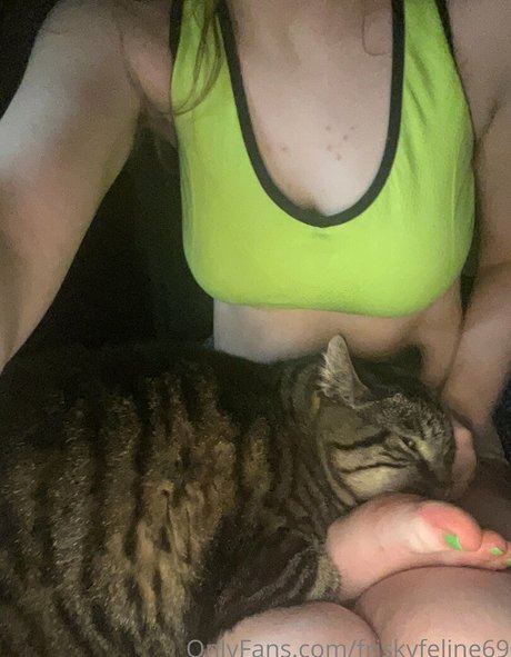 friskyfeline69 heiße xxx bilder
