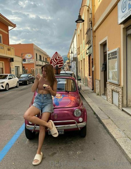 alexxisren schauspielerin schöne archiv