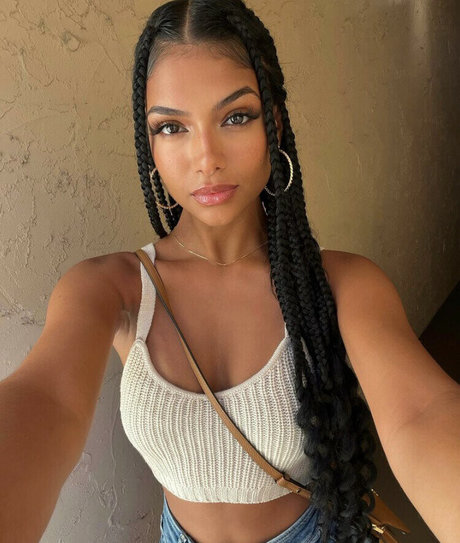 Tainamaria_ model nackte foto