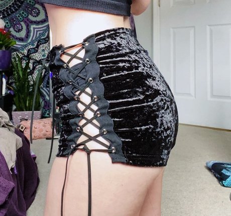 LivPixie erotische exklusive bilder