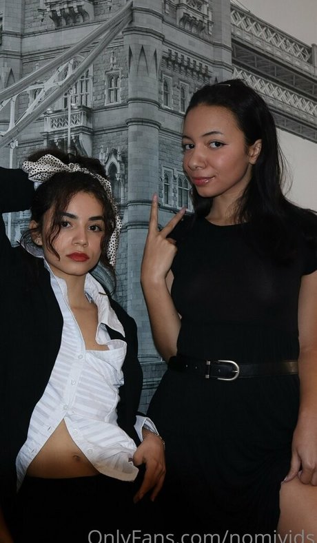 nomicakes model kunst fotos