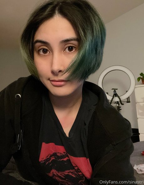 Sinastri exklusive sexy bild