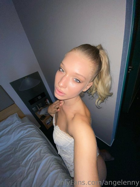 Nesty heiße akt bild