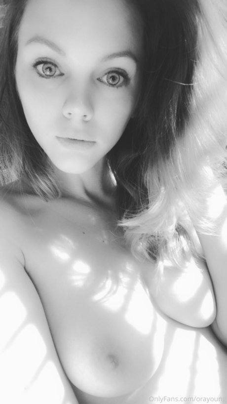 blonde teen onlyfans kunst nacktheit archiv