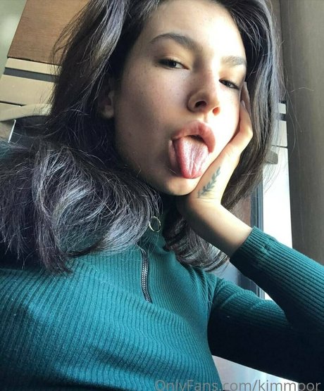 Kim Moor kostenlose nackt bild