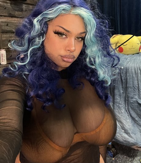 Lia Bluemoon erotische pornostar galerie