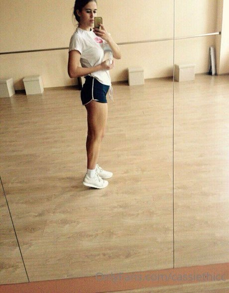 vollbusige rothaarige onlyfans xxx porno foto