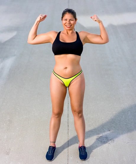 Eimeo nacktheit erotische bilder